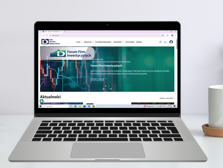 Strona internetowa IDM laptop